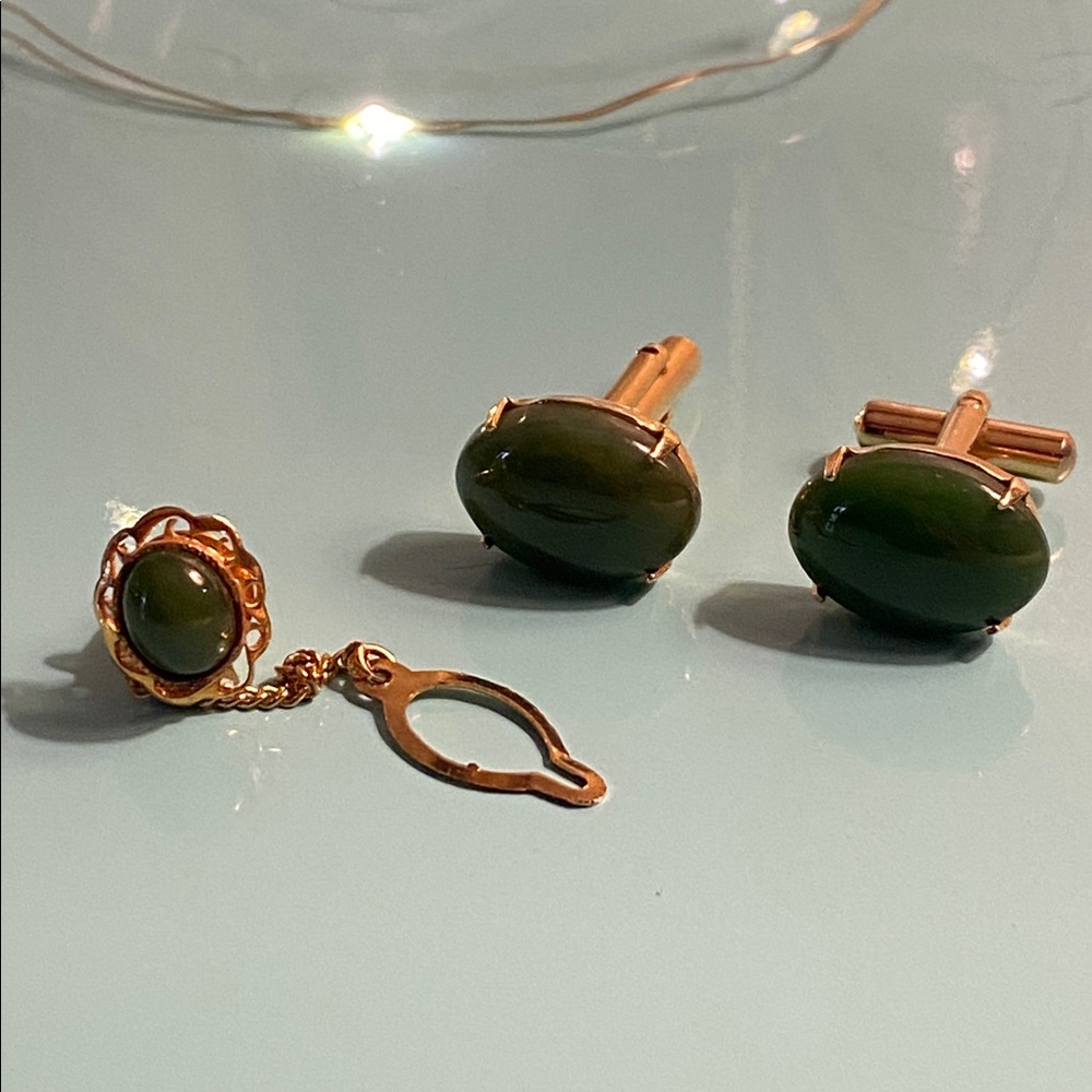 Genuine Jade Cufflinks & Tie Tack - Picture 2 of 13